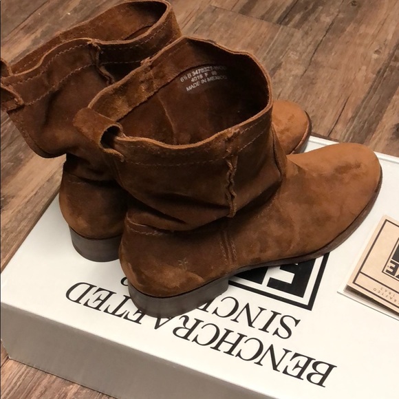 Frye Cara short suede boots, Wood brown, 6.5 - Picture 4 of 8